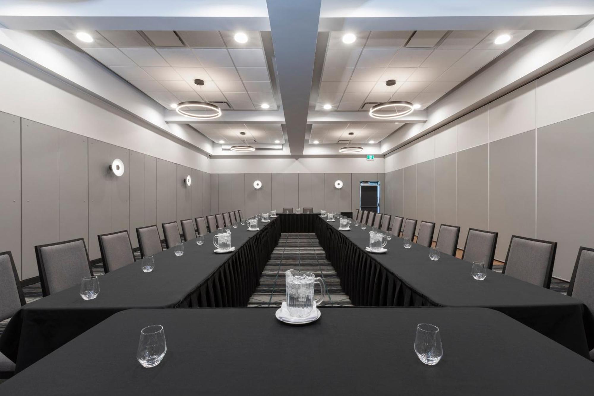 Holiday Inn St-Jean-Sur-Richelieu Congres By Ihg Saint-Jean-sur-Richelieu Ngoại thất bức ảnh