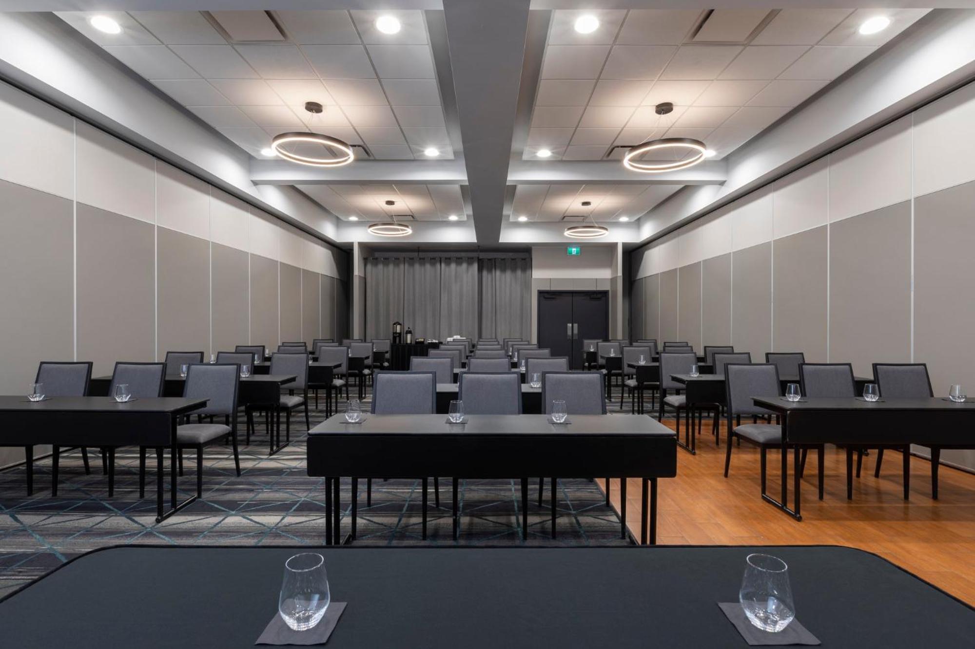 Holiday Inn St-Jean-Sur-Richelieu Congres By Ihg Saint-Jean-sur-Richelieu Ngoại thất bức ảnh